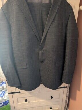 Geoffrey Beene Charcoal Gray Subtle Plaid Two-Button Blazer